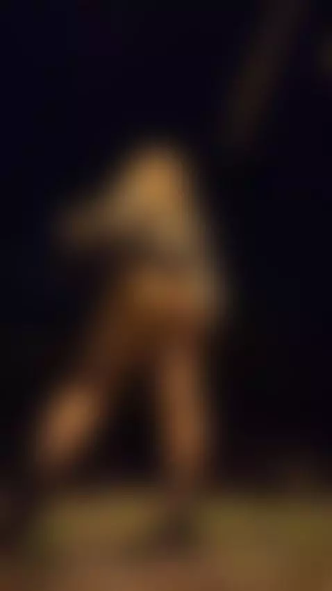 Sweet ass in the middle of a city park🦊🛑 by scarlett05