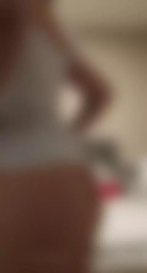 Is my ass worthy of attention?🤭💢 by scarlett05