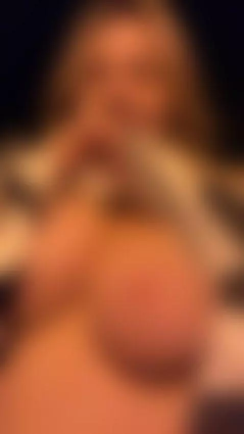 My big boobs in the middle of a city park🤍 (tits, boobs) by scarlett05