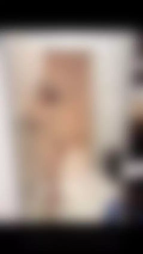 I can make your lustful dreams come true)🍧 by scarlett05