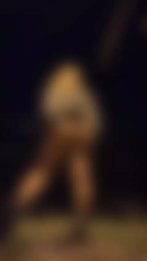 I showed my boobs outside my house🍧 by scarlett05