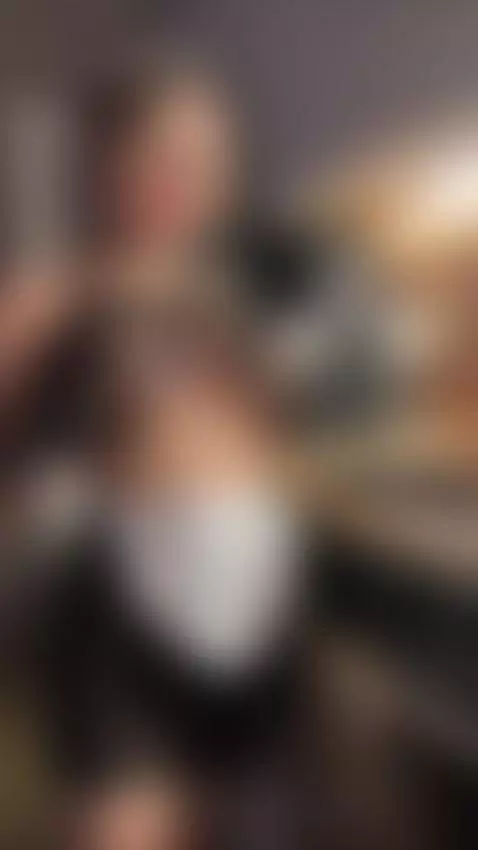 🤍I accidentally showed my boobs in the elevator🤍 by scarlett05