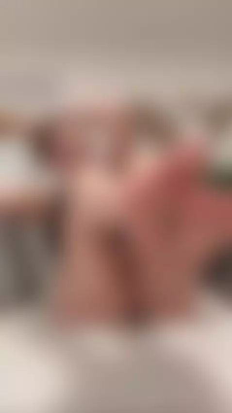 Would you like to come on my feet?💦 by scarlett05