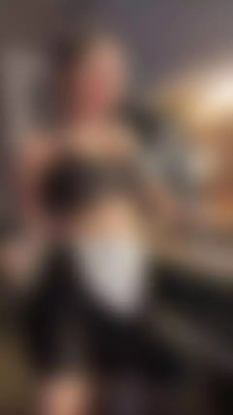 I can make your lustful dreams come true)🍧 by scarlett05