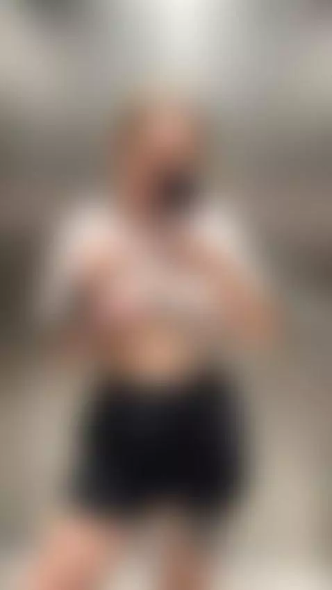 Daddy, do I look good in a maid's costume? by scarlett05