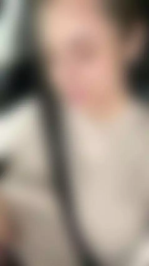 Would you like to slowly squeeze my breasts?👀 by scarlett05