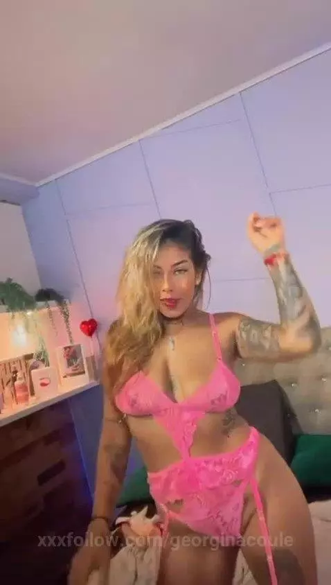 Hii guys i am back by georginacoule