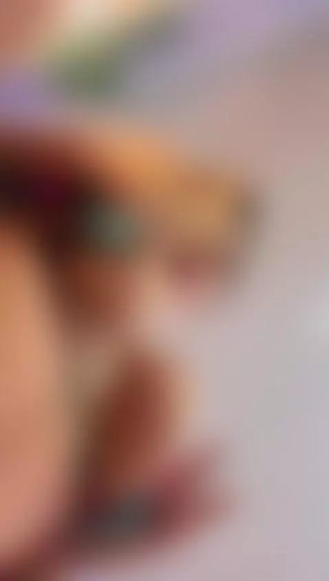 Visit my room honey 💦 by georginacoule