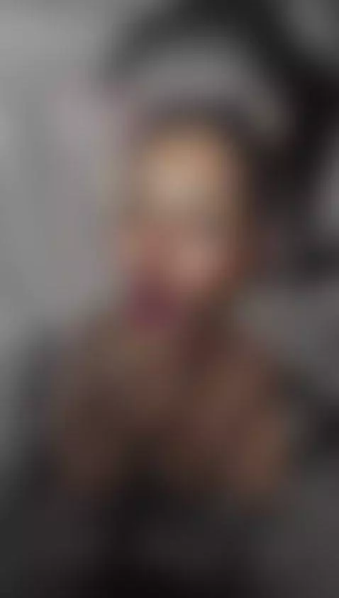 lips, red, longnails by georginacoule