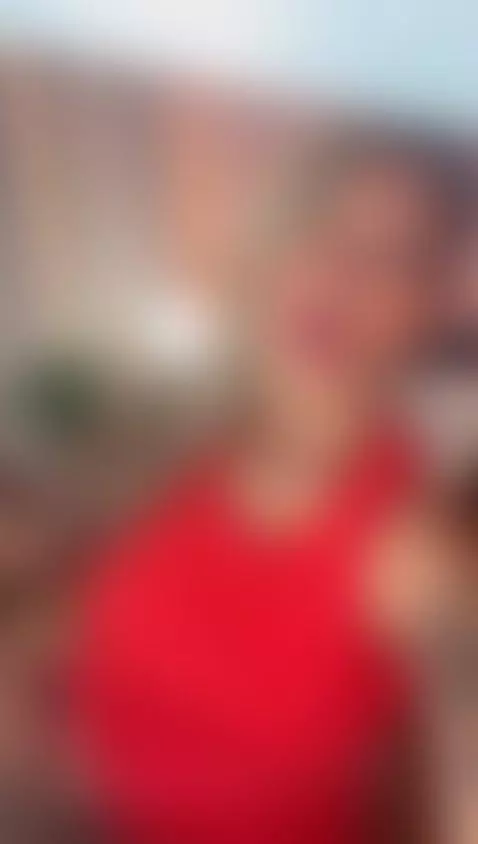 mmm me invitarias a cenar .. te? by georginacoule