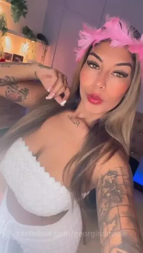 Visita mi room, te llevaras una sorpresa by georginacoule