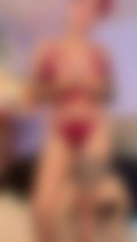 Sorpresa a la mitad del video 😈 Surprise halfway through the... by georginacoule