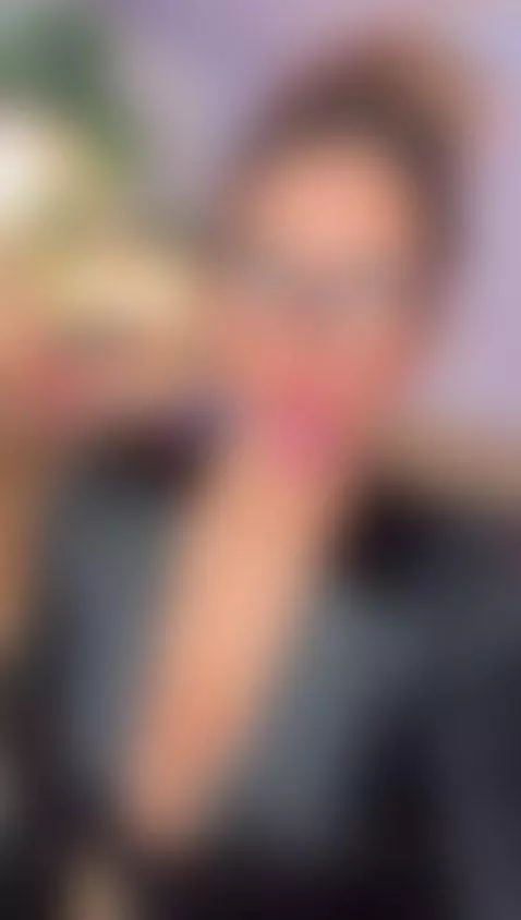 🥵 by georginacoule