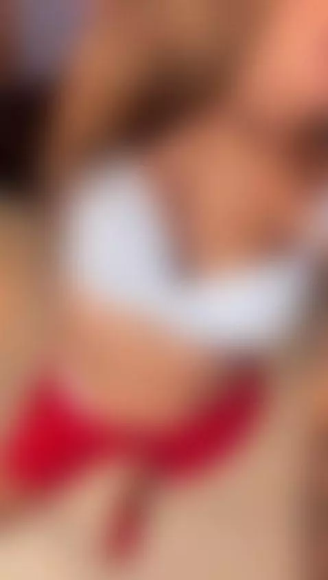 Te gusta el color rojo? by georginacoule