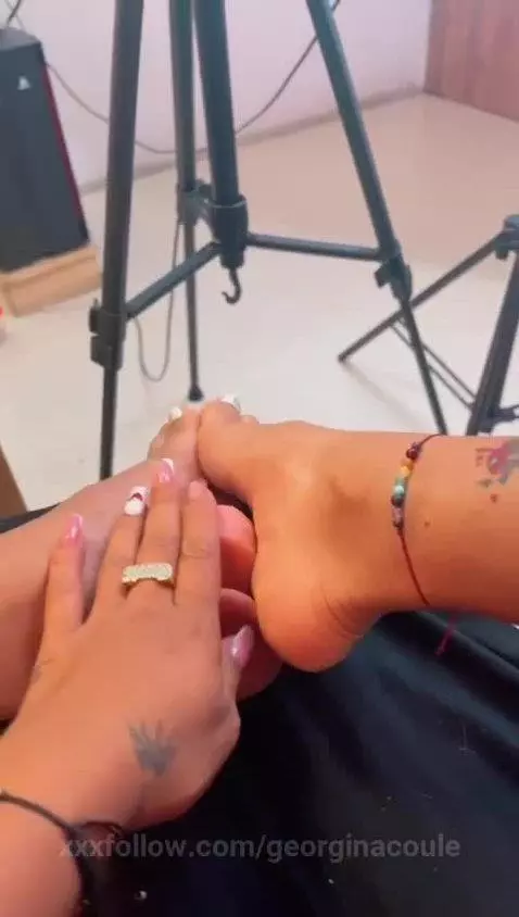 Me encanta usar todo mi cuerpo para darte placer by georginacoule