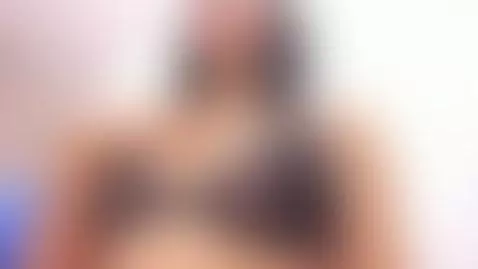 Hello , im misswhitneyr
follow me and chat w me , i want to ... by misswhitneyr