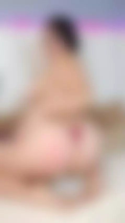 🍑 ¿Quieres nalguearme? 🍑
Me encanta cuando me lo pides así, ... by amarantakinki