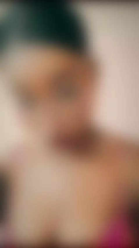 glasses, ebony, cuteface18 by hillamber