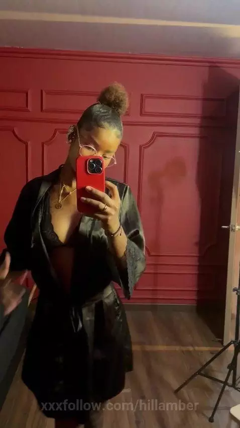 Undress me! by hillamber