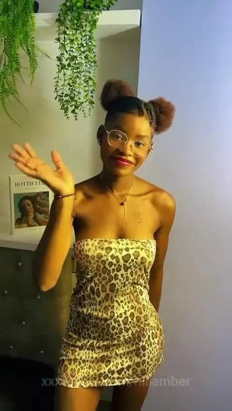 Bouncing boobs 🥵 by hillamber