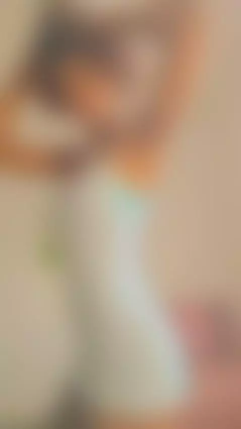 My pretty body in a dress by hillamber