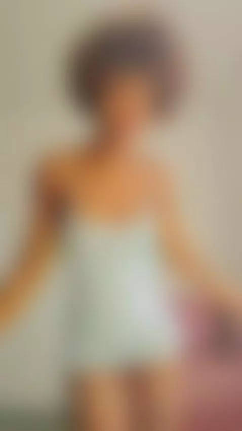 did you see what's under my dress by hillamber