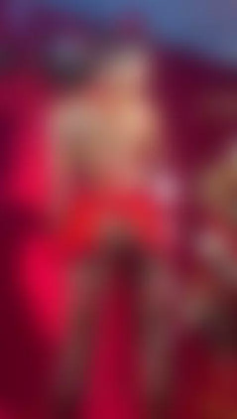 🎁🎁 by hillamber