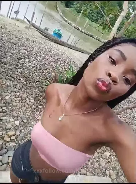 kiss my love by hillamber