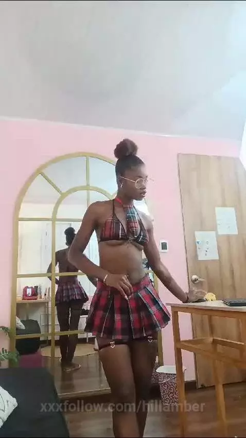 upskirt, nude, pussy by hillamber