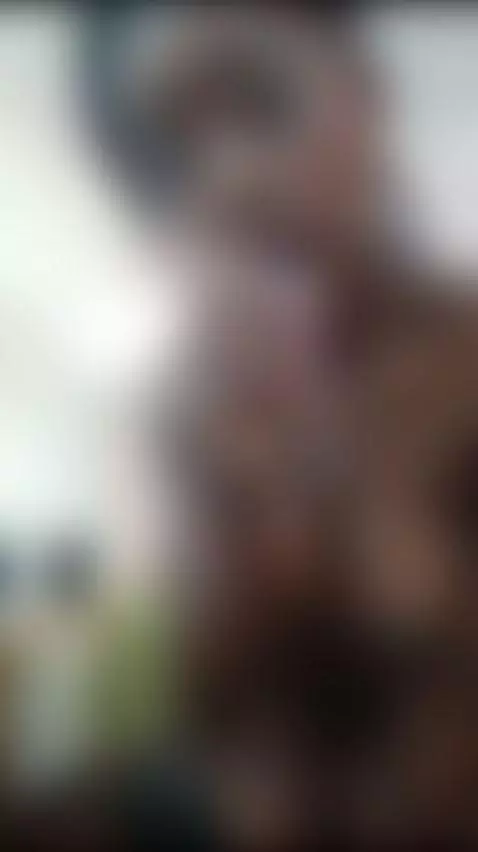 vaper, nude, smalltits by hillamber