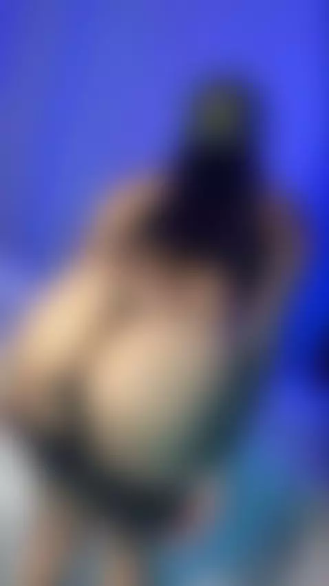 link in bio💙😏 by emmablackk