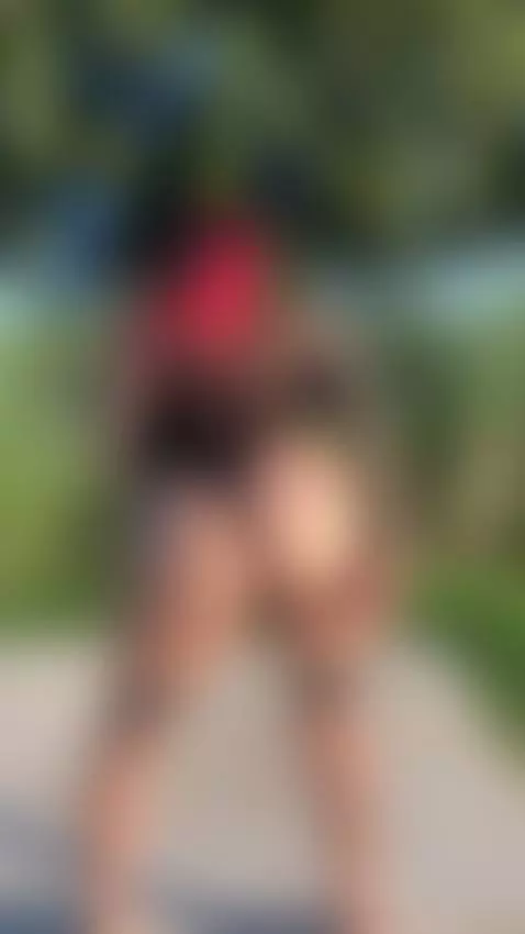 tomando sol ☀️🥵 Sunbathing by emmablackk