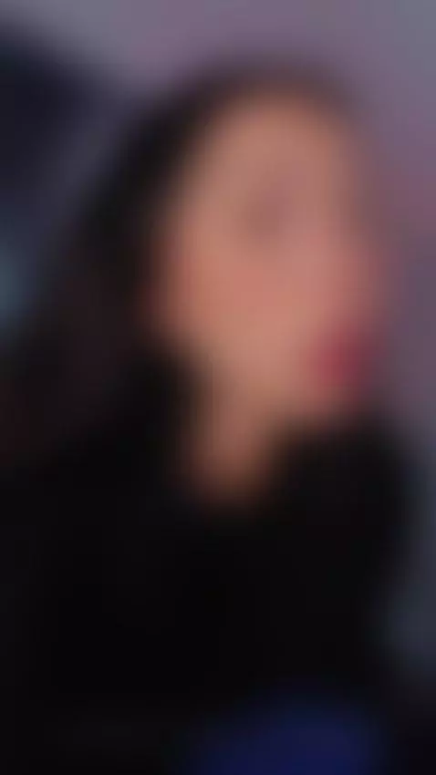 Can you imagine everything my mouth can do with your cock? 🔥... by coralinericce