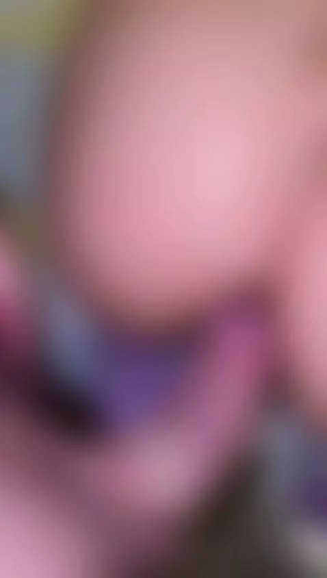 I'm so horny daddy by nessaacxx