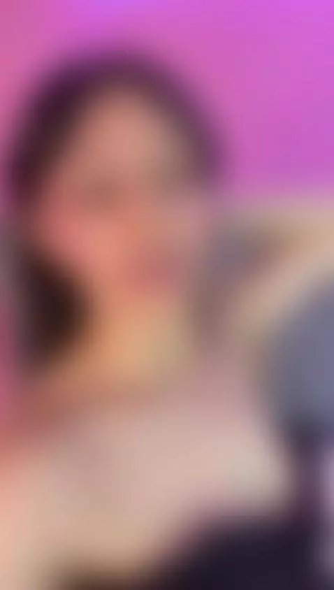 are you ready to feel my hot body next to yours sweetheart 🥵 by bianca-ks