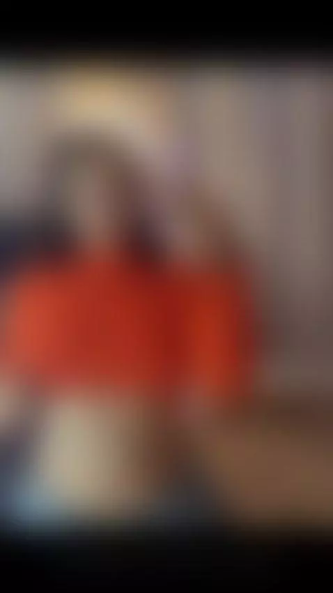 😏 Thus dressed ... but who knows for how long. 🔥
What you se... by mia-fox01