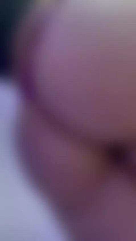 Have you seen!? It's my huge butt in your face by mia-fox01