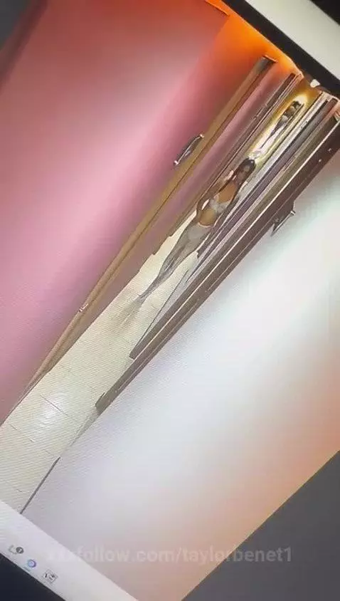 Camaras de seguridad captan un angel😯/ Security cameras capt... by taylorbenet1