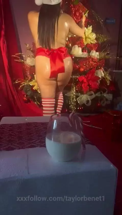 Tu sexy regalo🎁 by taylorbenet1