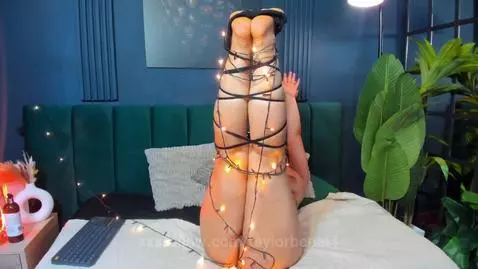 🎄👇 by taylorbenet1