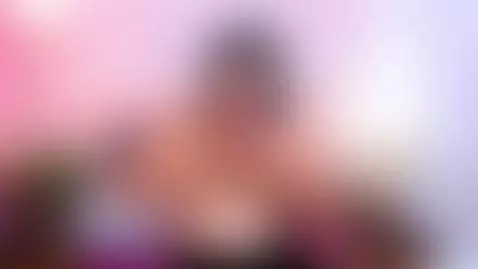 Mmm me ayudas a chuparlas? by taylorbenet1