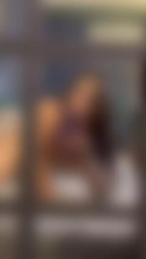 En mi room sere mas traviesa, visita mis links 👇 by taylorbenet1