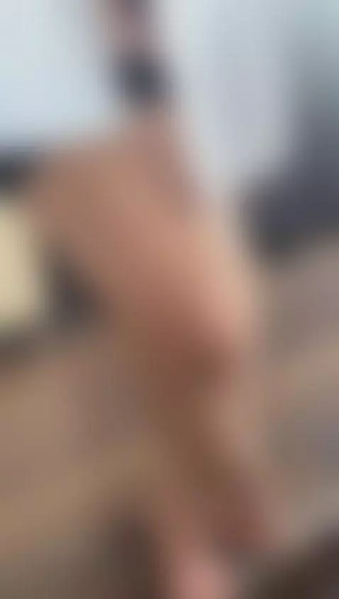 Brindamos? 🍷 by taylorbenet1