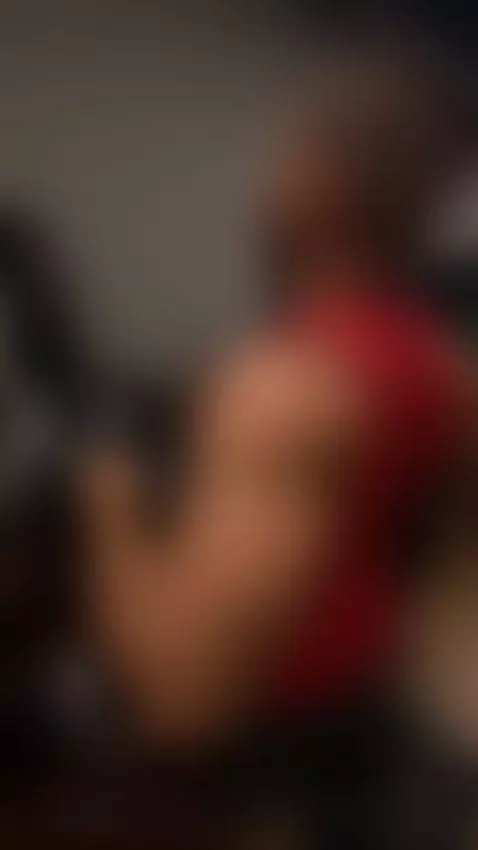 no solo los musculos son grandes ,😏 ve mi onlyfans by androide2tres