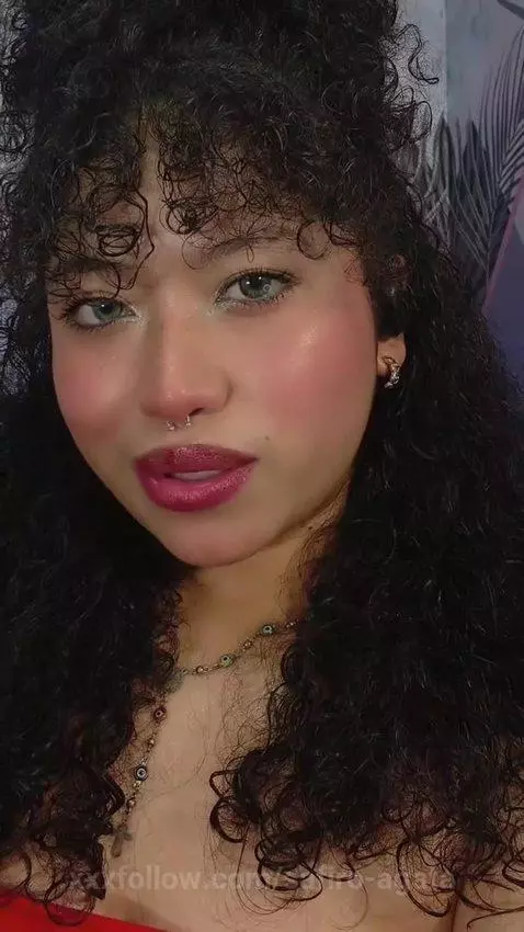 sexy girl by safiro-agata