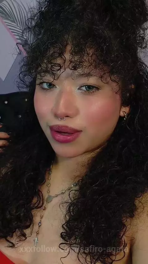 Come here...i dont bite unless you want 😳💥 by safiro-agata