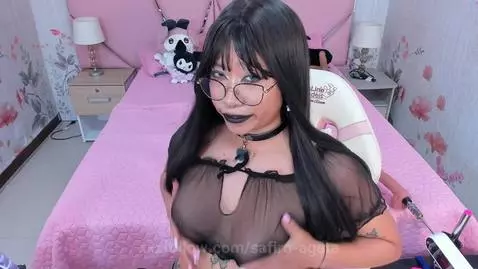 in black so you can fuck me peacefully 😏👀🥺 by safiro-agata