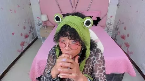 Insert your cock so deep and let me fill you with saliva🍆💦🥺 by safiro-agata