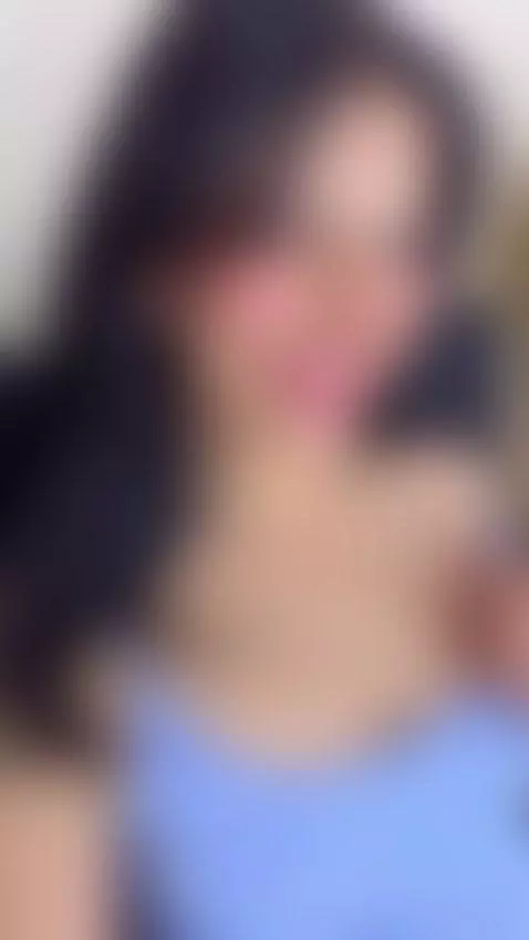 Do you want to see what I'm wearing under my leggings? by eliie-ruizz