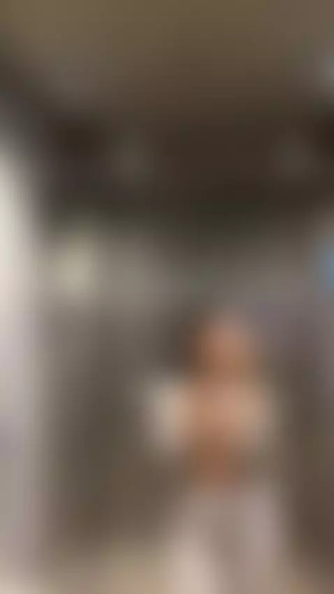 UPS🤭🤭 by tarahills